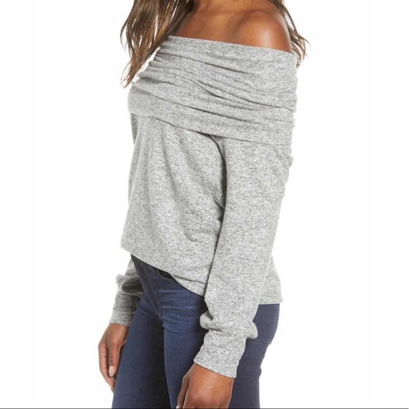 NWT Cozy Fleece Convertible Neck Sweatshirt - Picture 3 of 5